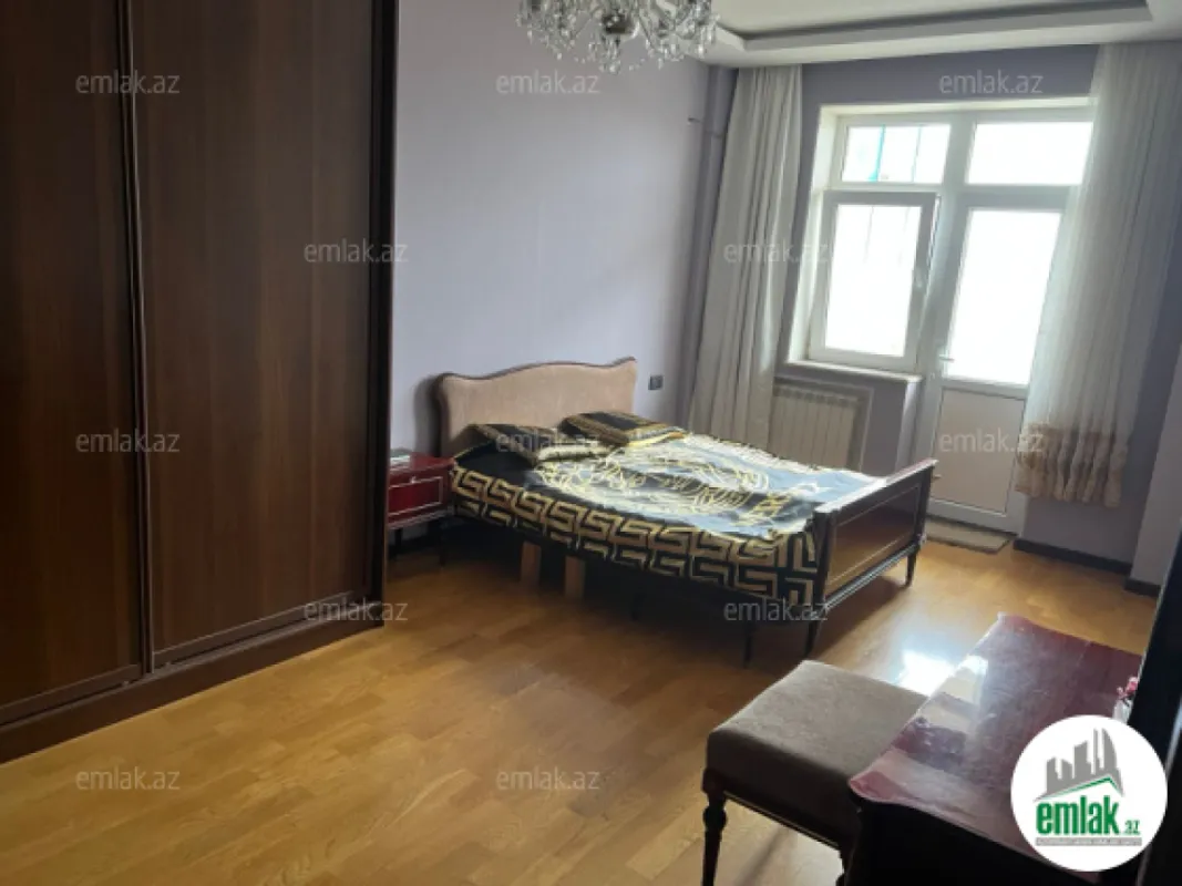 Satılır 4 otaqlı yeni tikili 185 m²