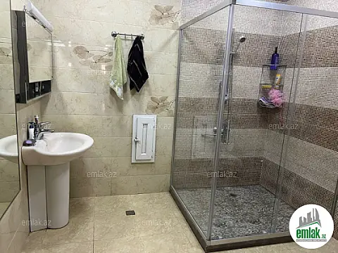 Satılır 4 otaqlı yeni tikili 185 m²