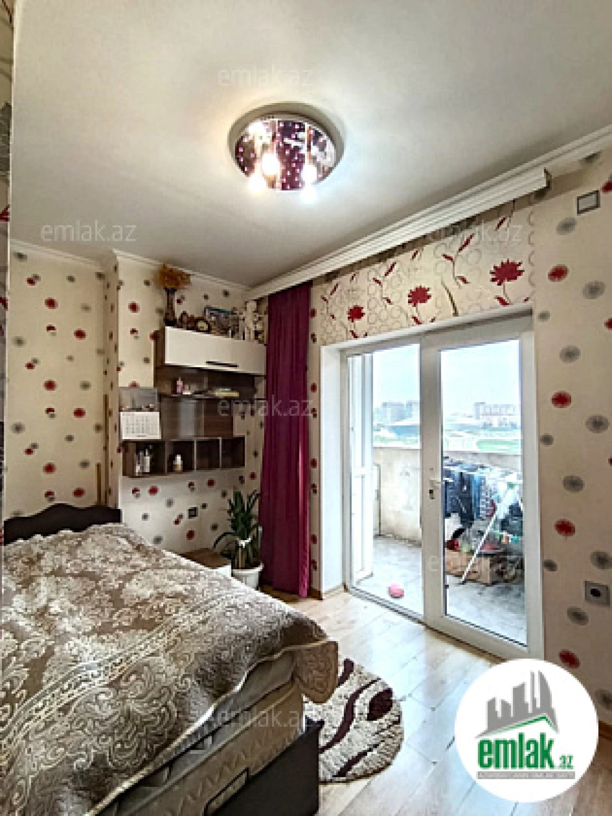 Satılır 3 otaqlı yeni tikili 74 m²