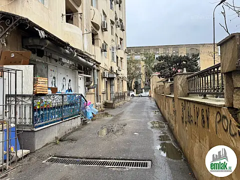 Satılır 1 otaqlı obyekt 81.5 m²