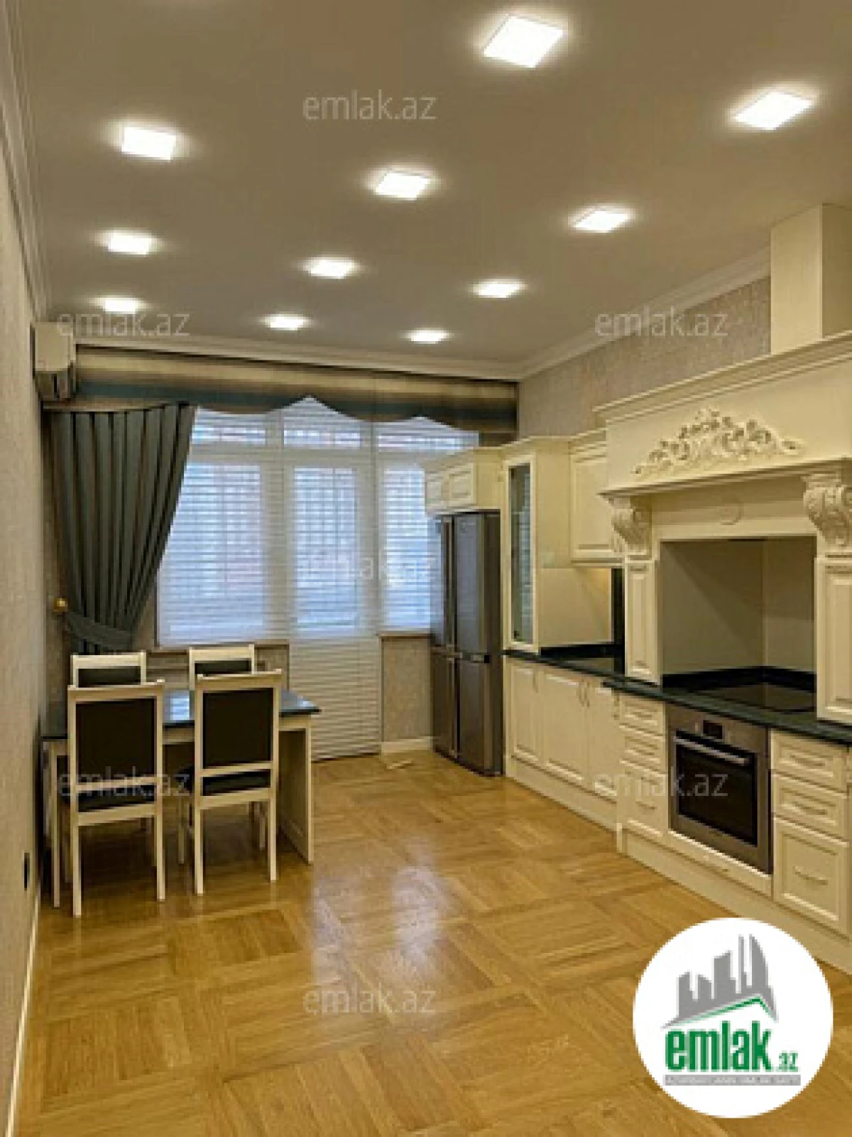 Satılır 3 otaqlı yeni tikili 151 m²