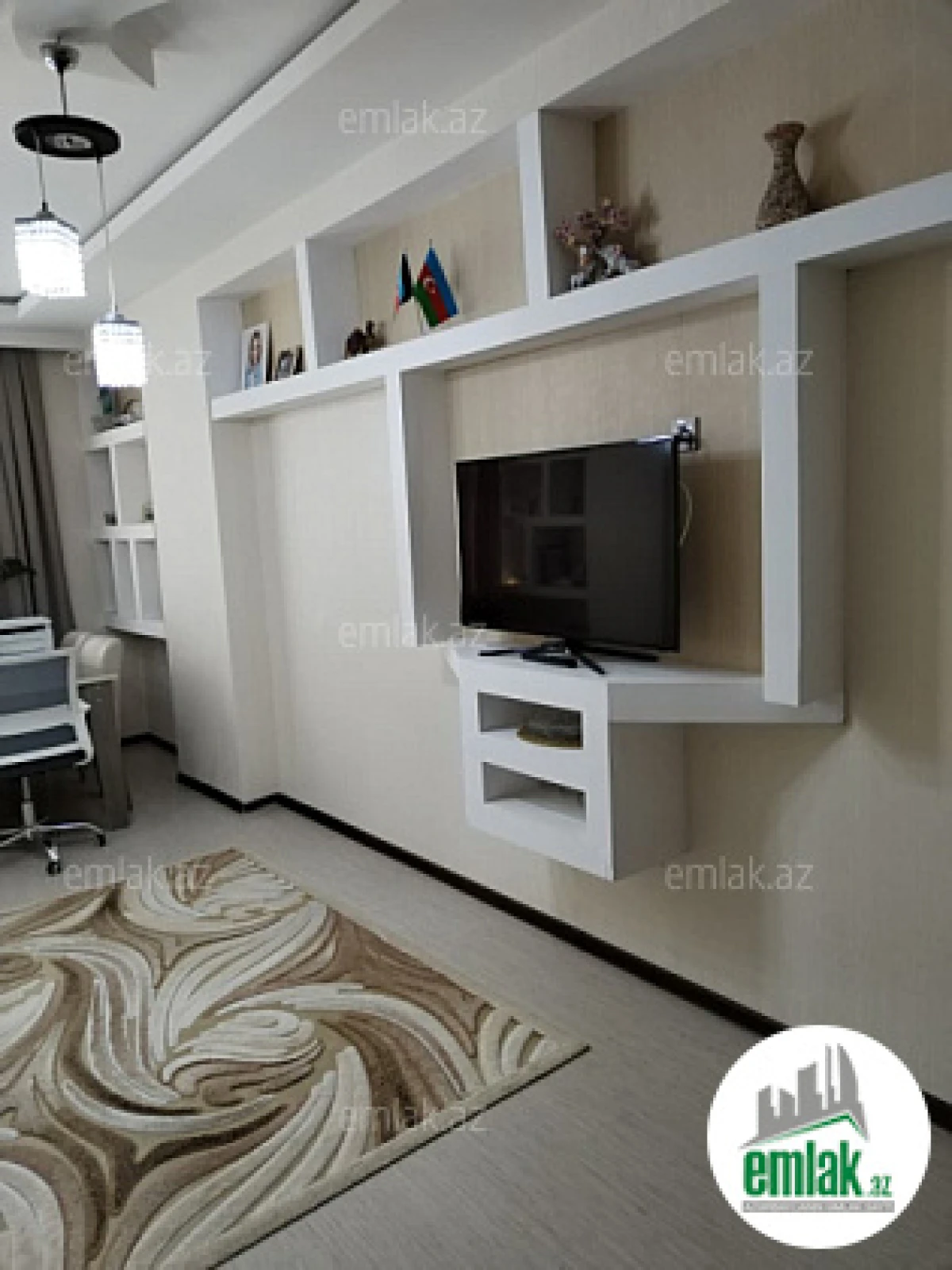 Satılır 3 otaqlı yeni tikili 100 m²