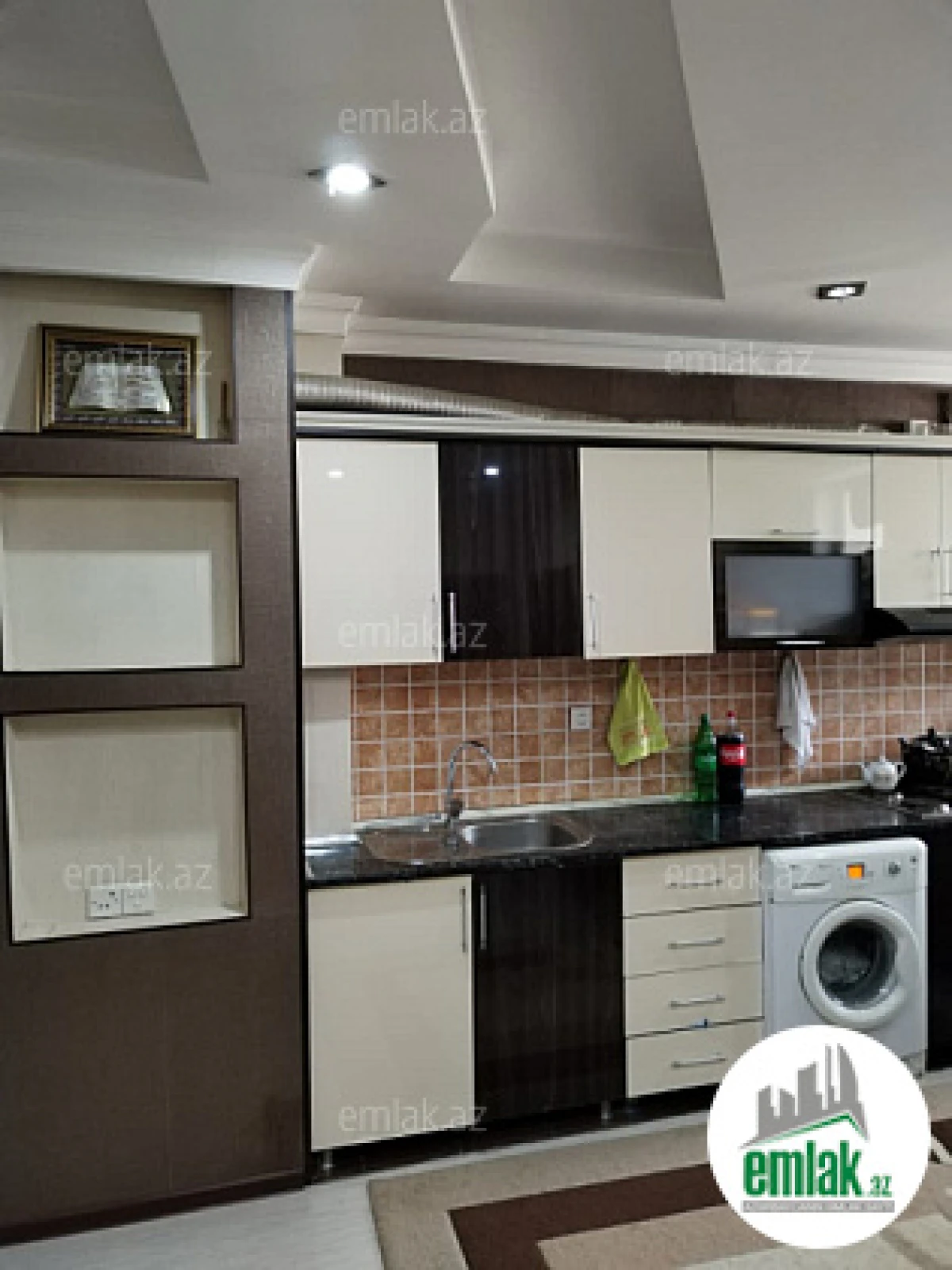 Satılır 3 otaqlı yeni tikili 100 m²