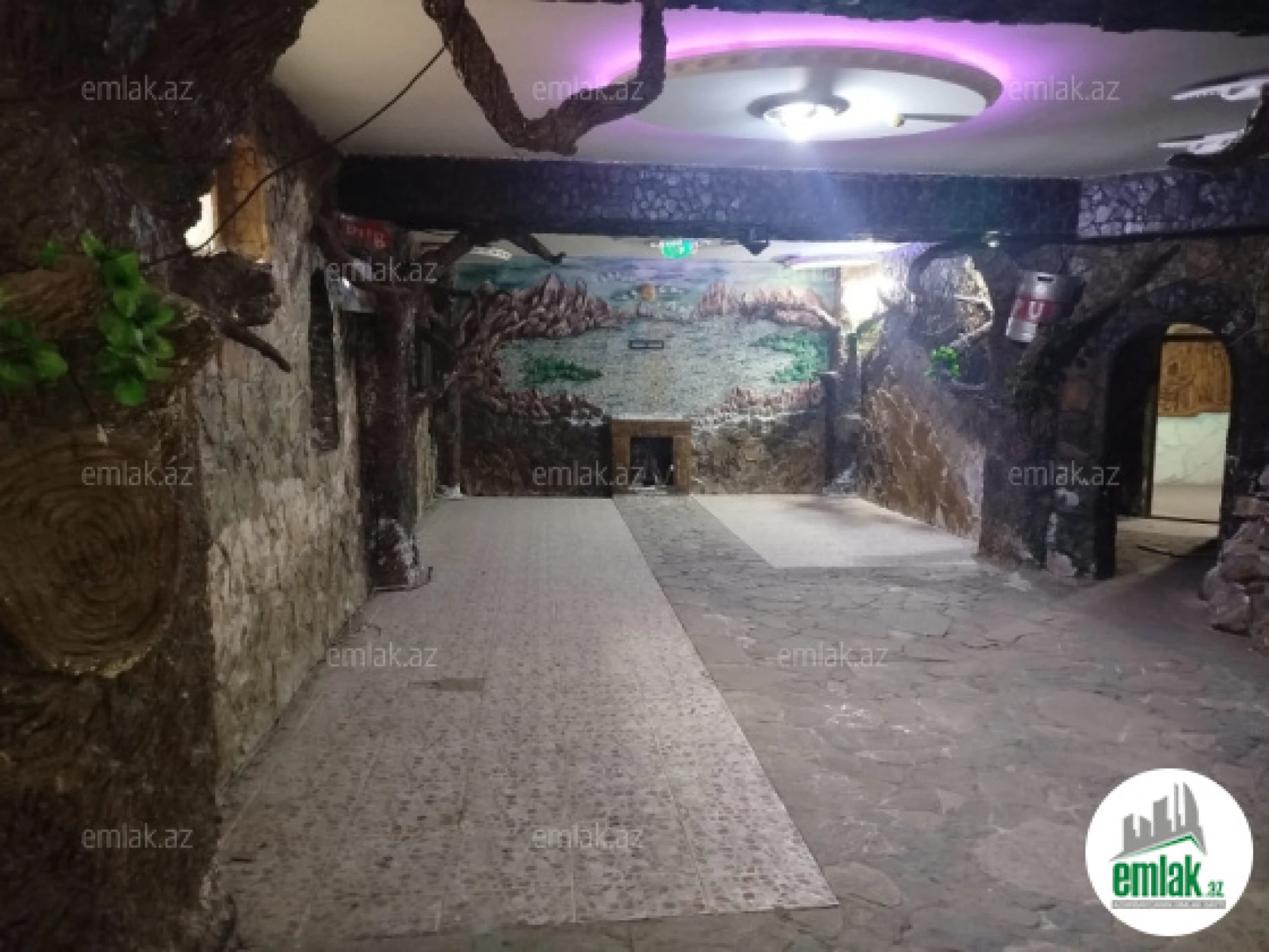 Satılır 7 otaqlı obyekt 194.9 m²