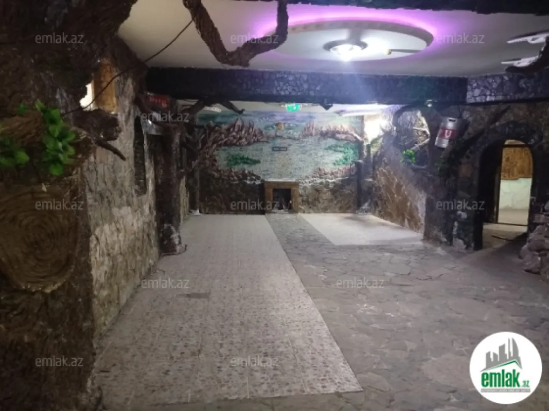 Satılır 7 otaqlı obyekt 194.9 m²