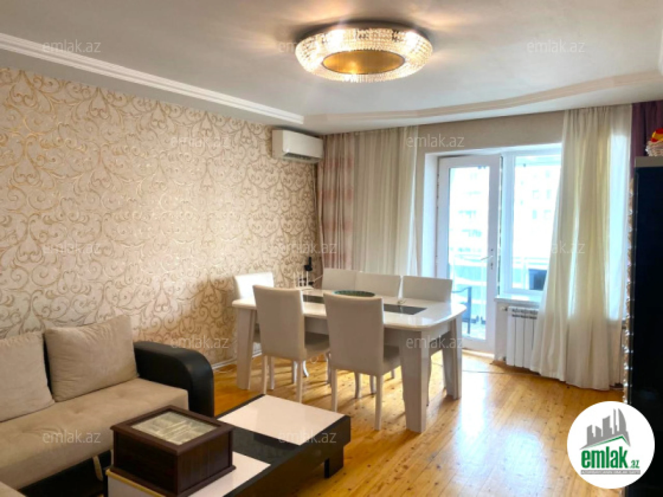 Satılır 3 otaqlı köhnə tikili 100 m²