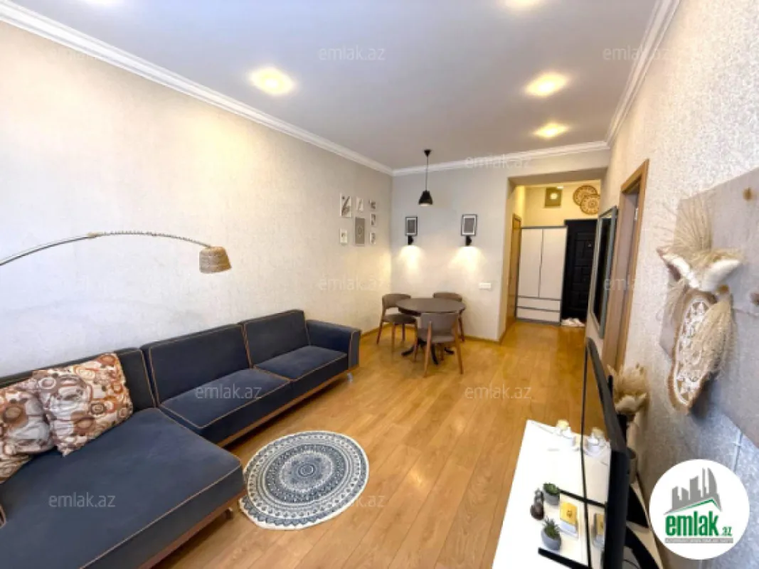 Satılır 2 otaqlı yeni tikili 70 m²