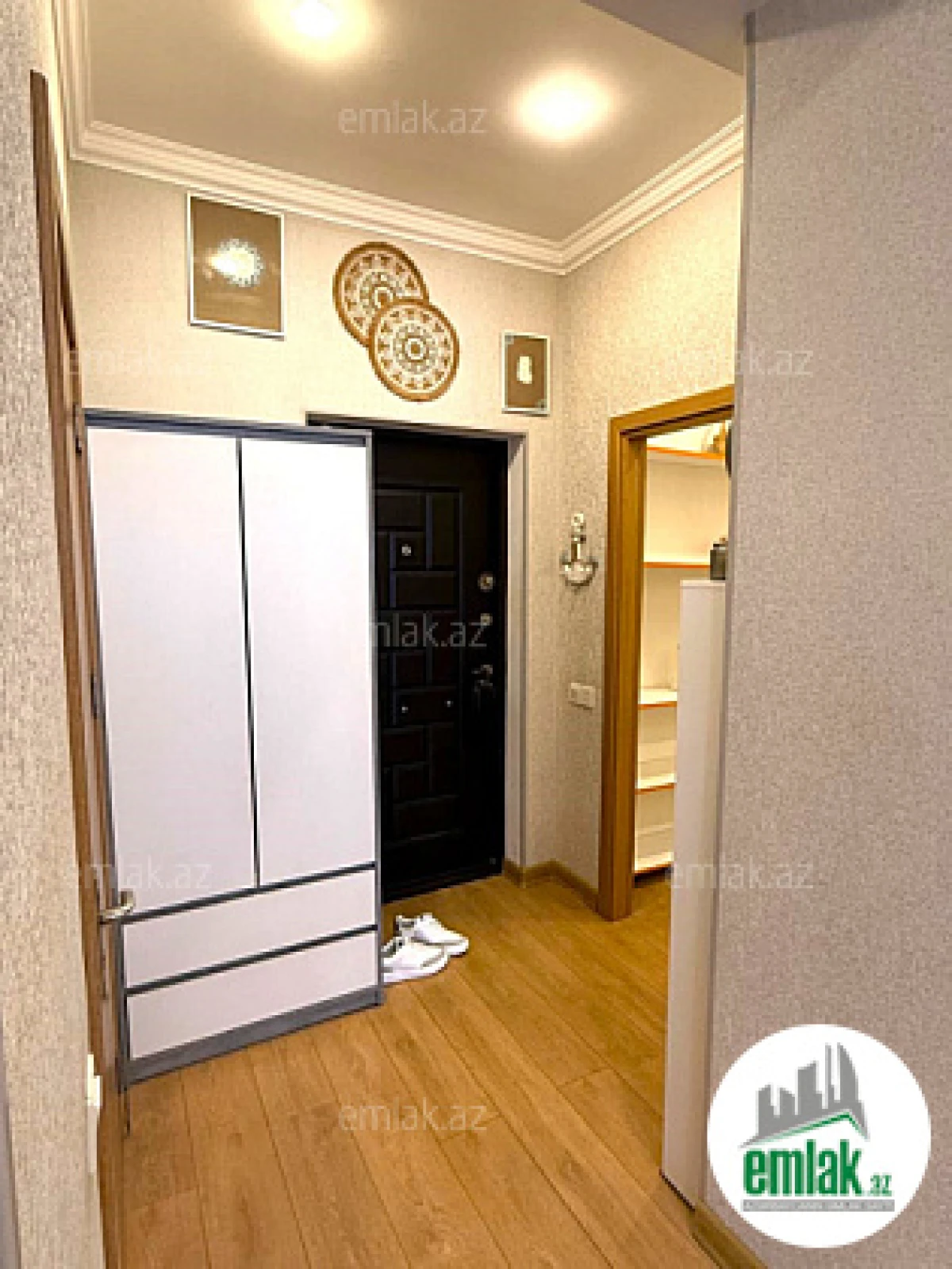 Satılır 2 otaqlı yeni tikili 70 m²