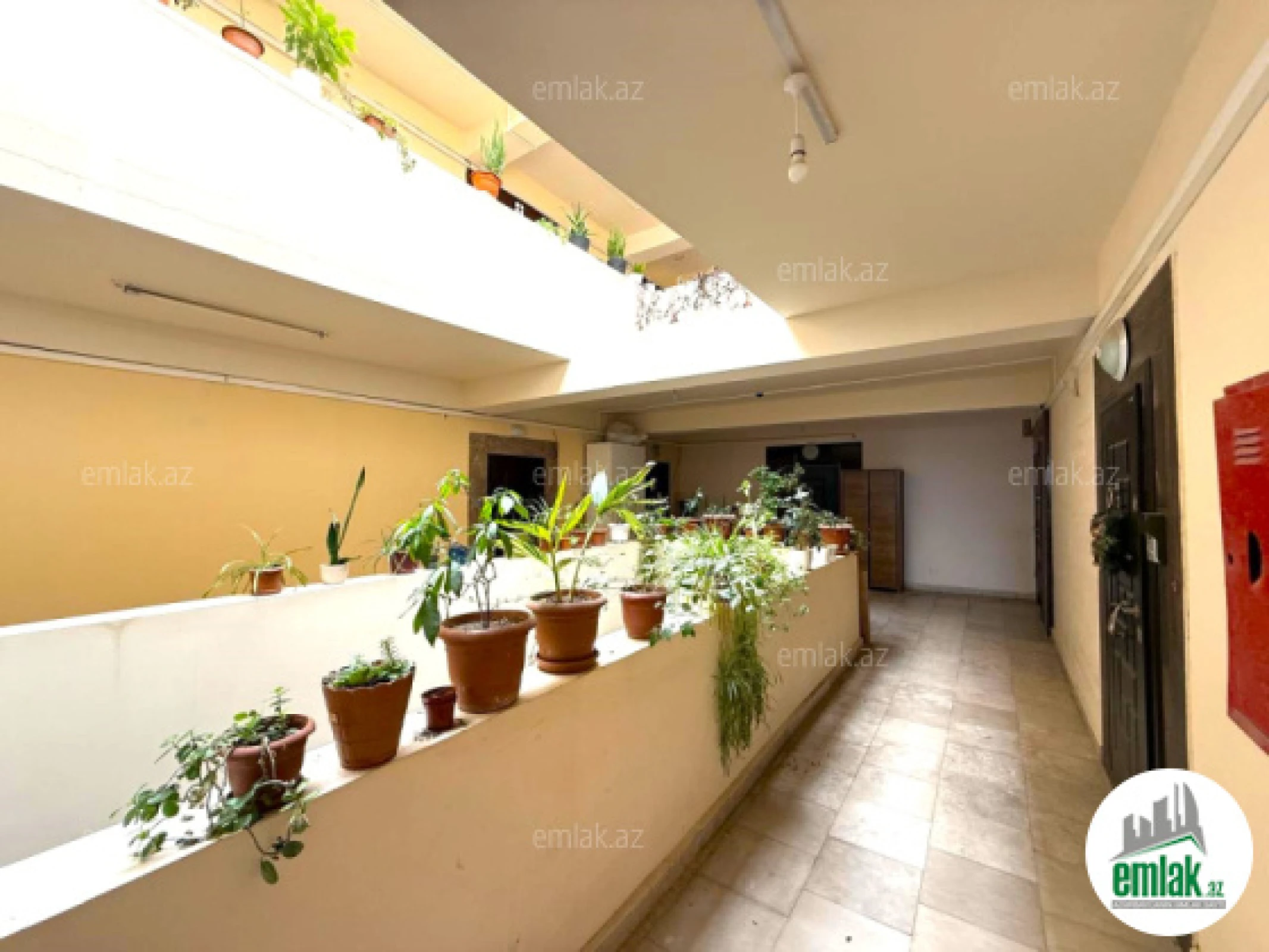 Satılır 2 otaqlı yeni tikili 70 m²