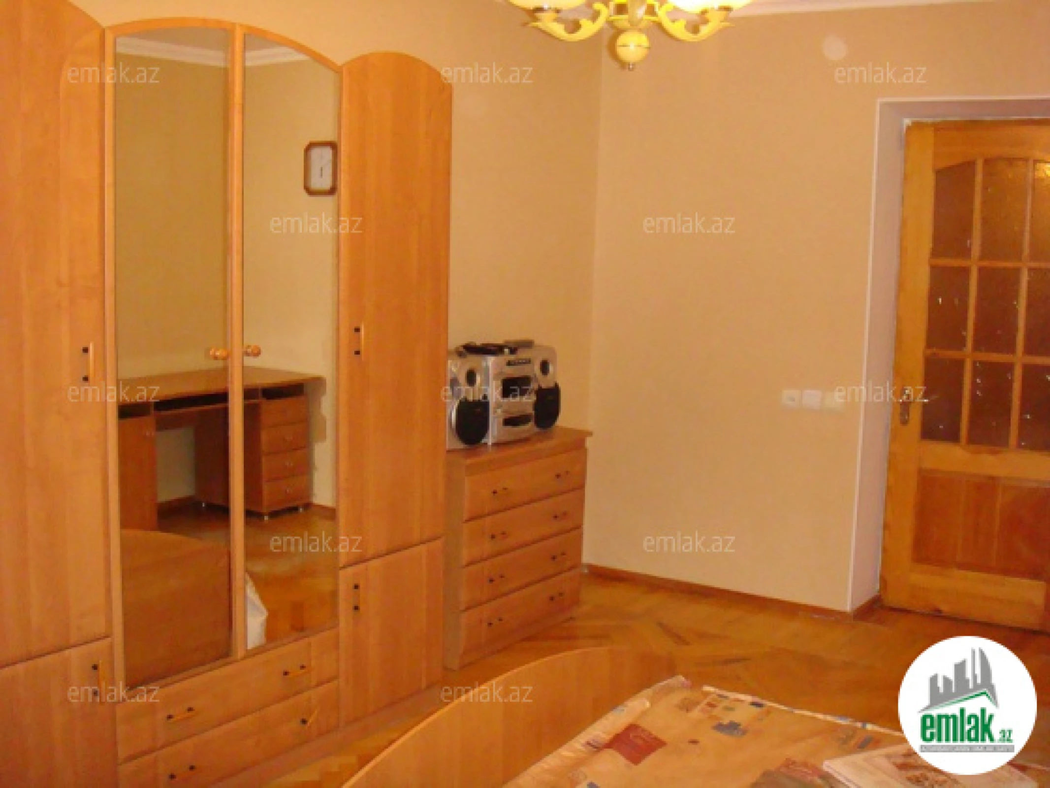 Satılır 3 otaqlı köhnə tikili 85 m²