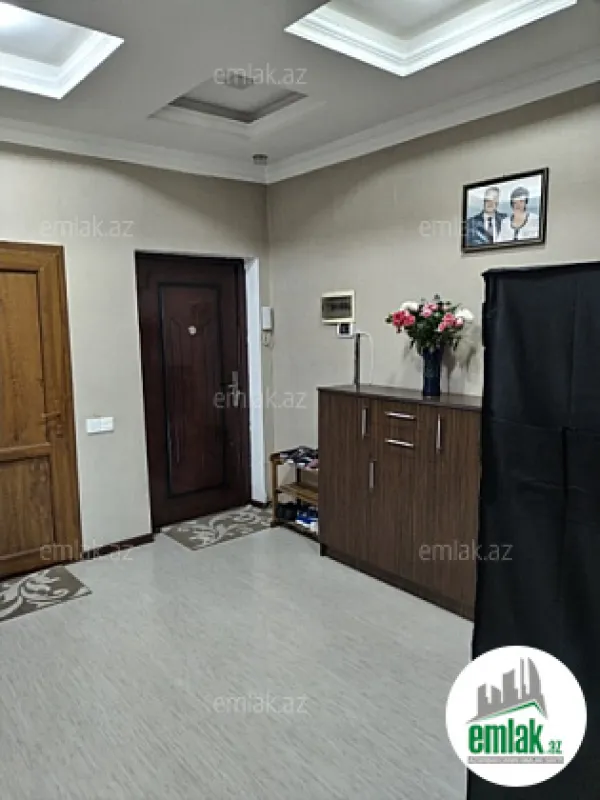 Satılır 3 otaqlı yeni tikili 98 m²