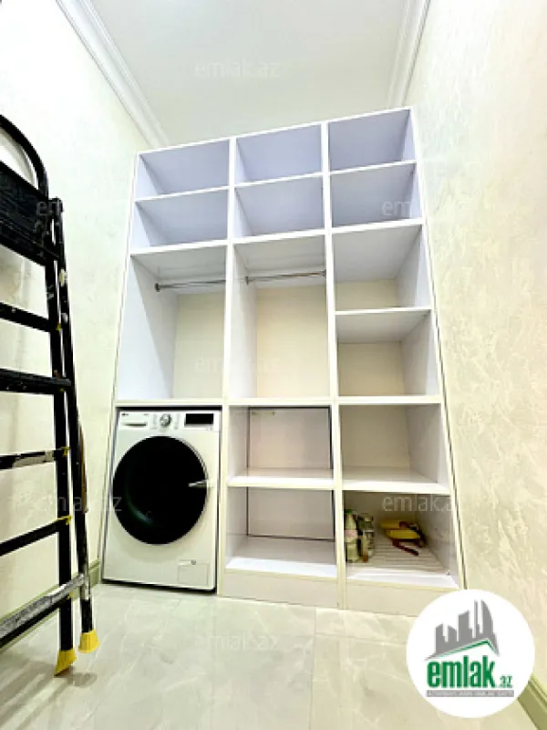 Satılır 4 otaqlı yeni tikili 216 m²