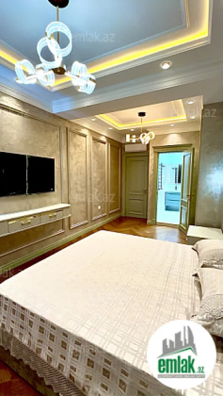 Satılır 4 otaqlı yeni tikili 216 m²