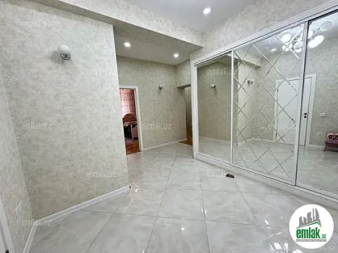 Satılır 3 otaqlı yeni tikili 125 m²