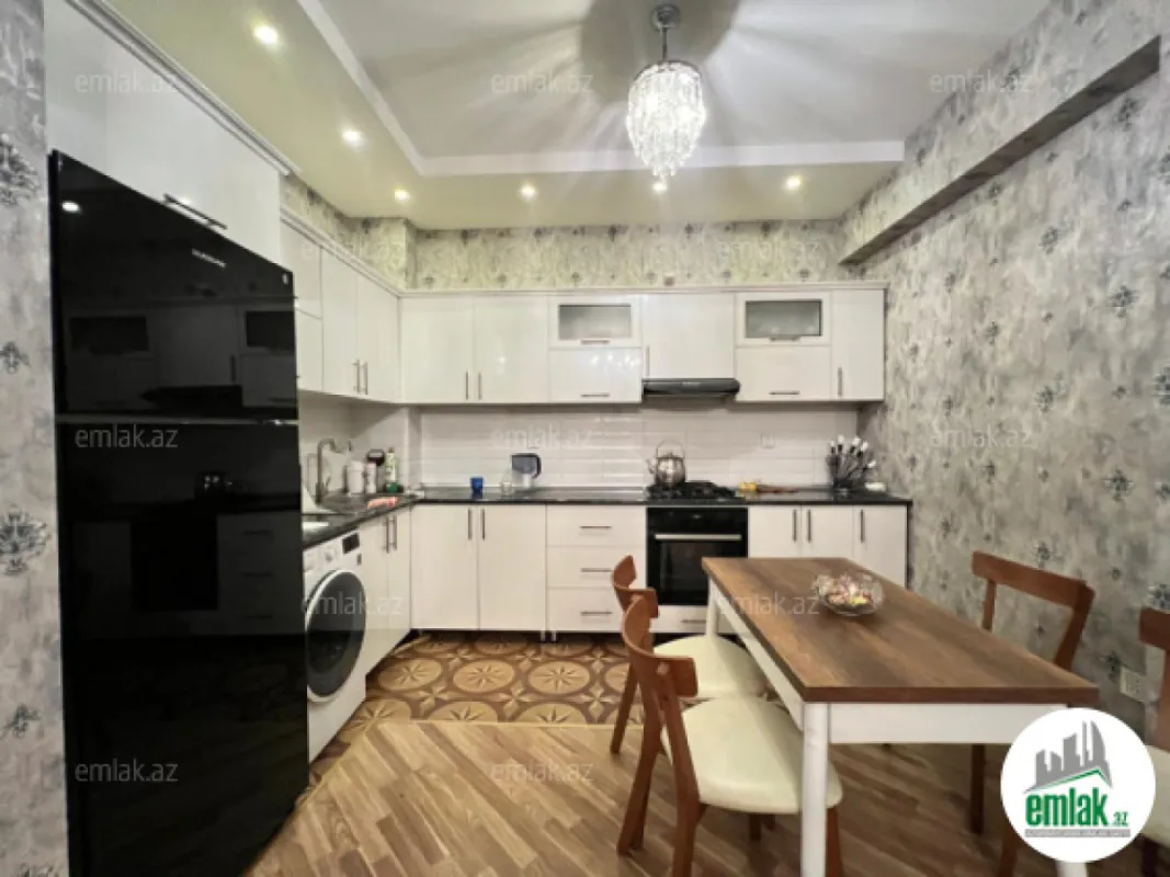 Satılır 3 otaqlı yeni tikili 100 m²