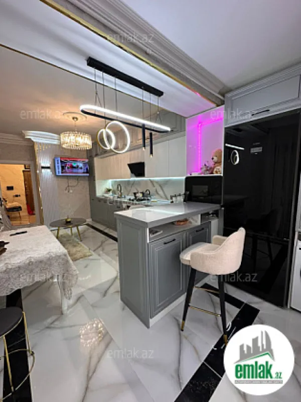 Satılır 3 otaqlı yeni tikili 145 m²