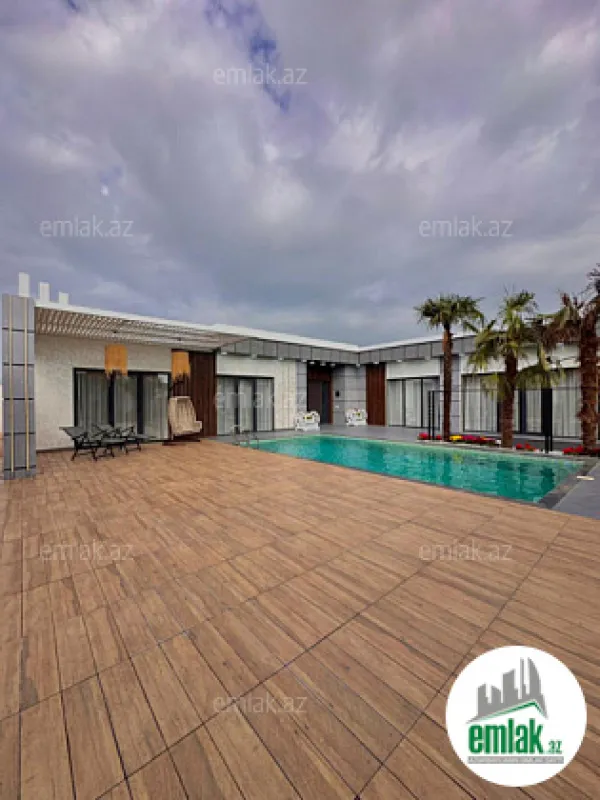 Satılır 5 otaqlı mənzil 220 m²