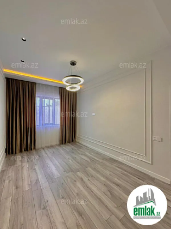 Satılır 5 otaqlı mənzil 220 m²