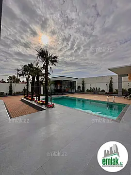 Satılır 5 otaqlı mənzil 220 m²