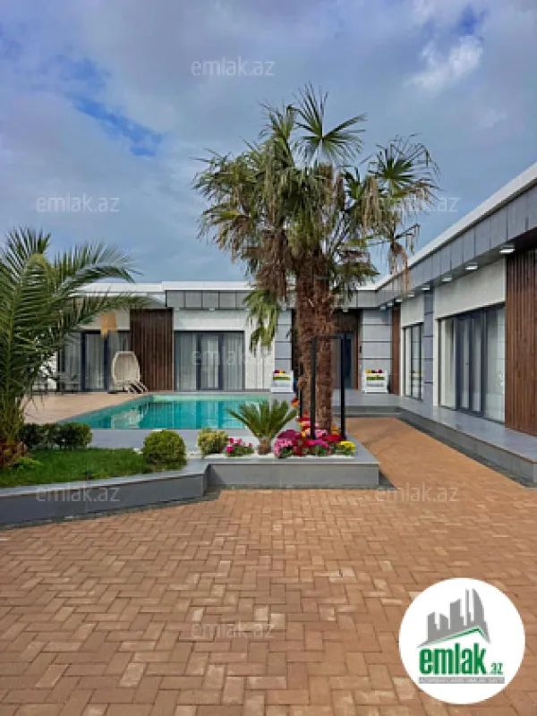 Satılır 5 otaqlı mənzil 220 m²