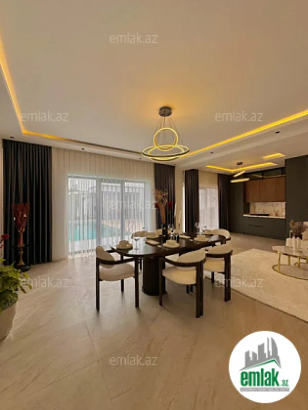Satılır 5 otaqlı mənzil 220 m²