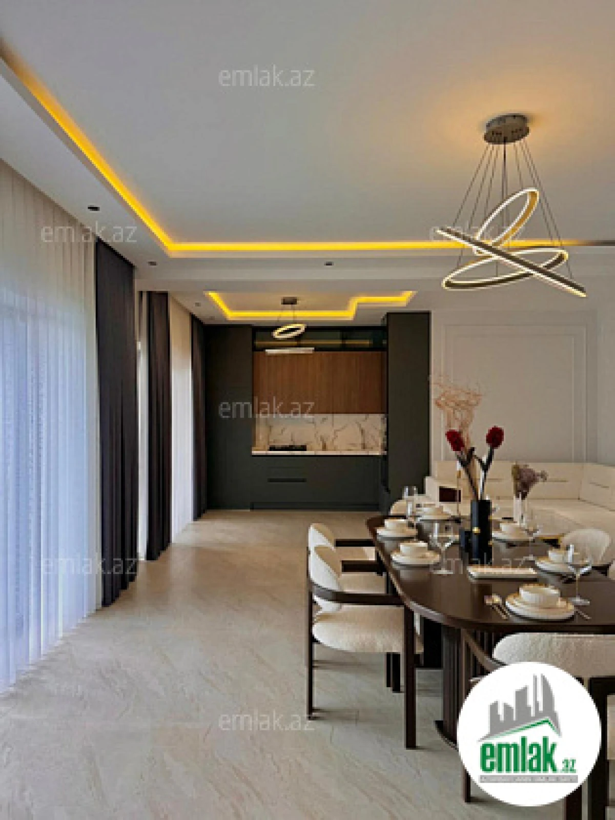 Satılır 5 otaqlı mənzil 220 m²