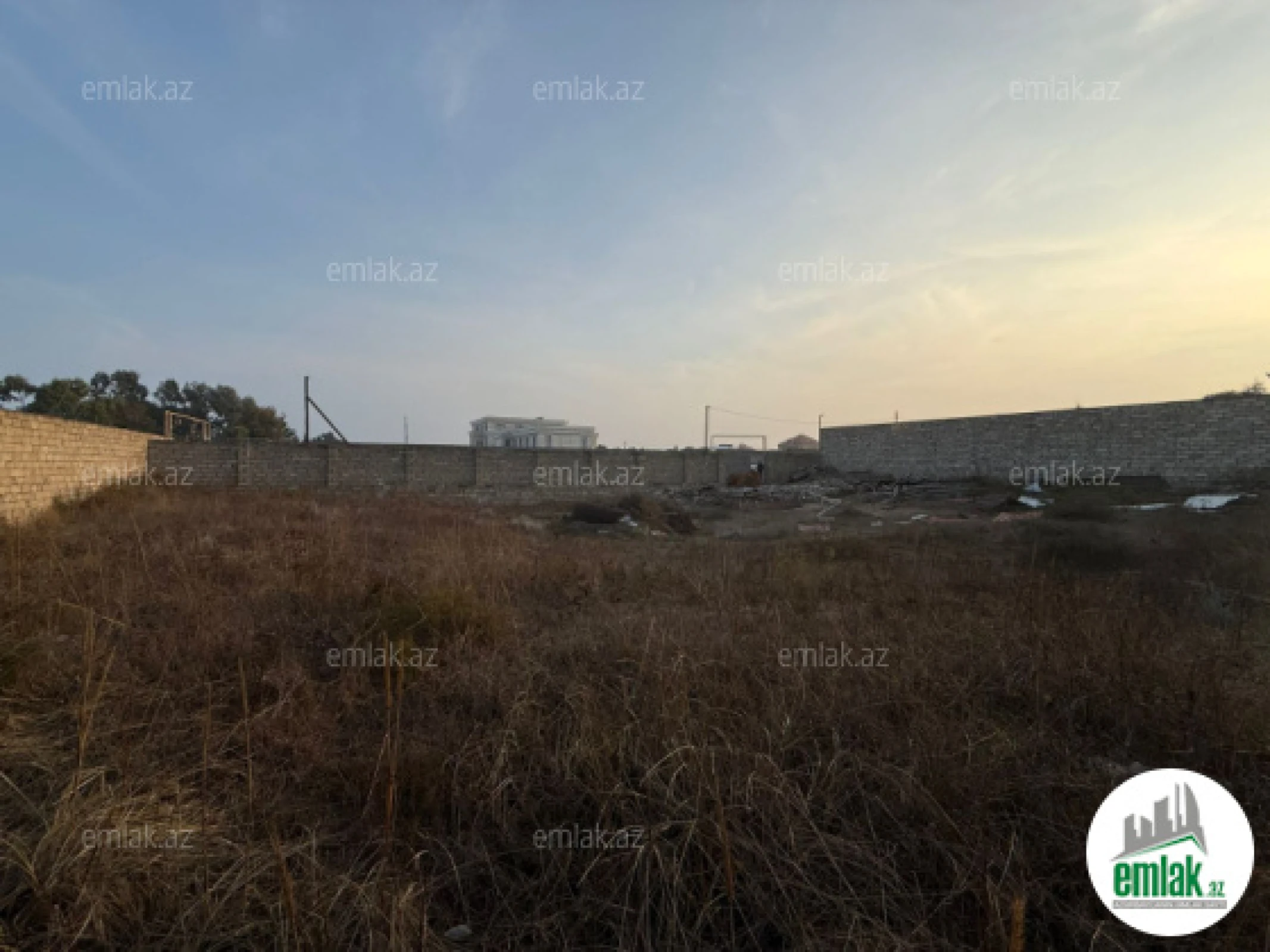 Satılır torpaq sahəsi 12 m²