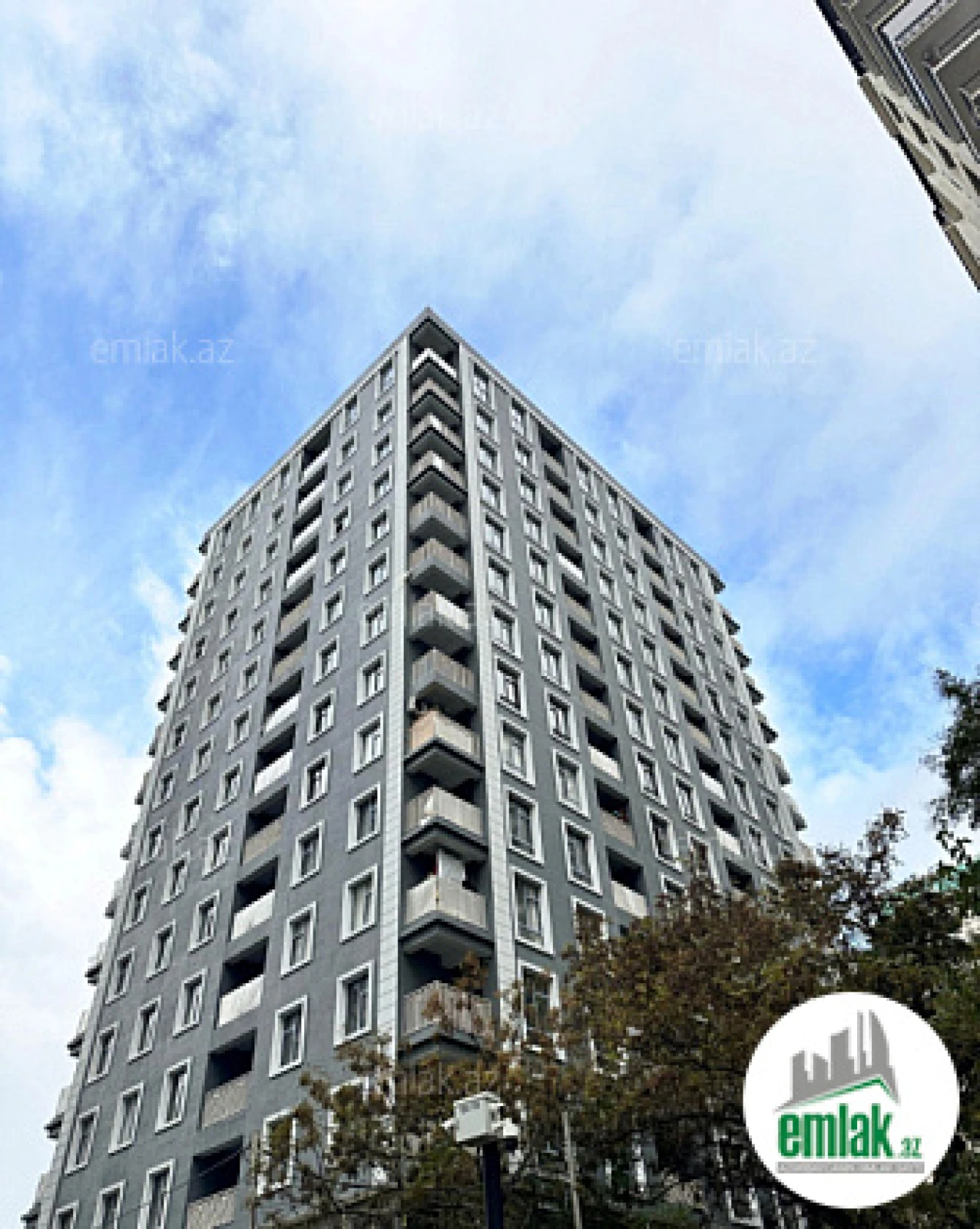 Satılır 3 otaqlı yeni tikili 120 m²