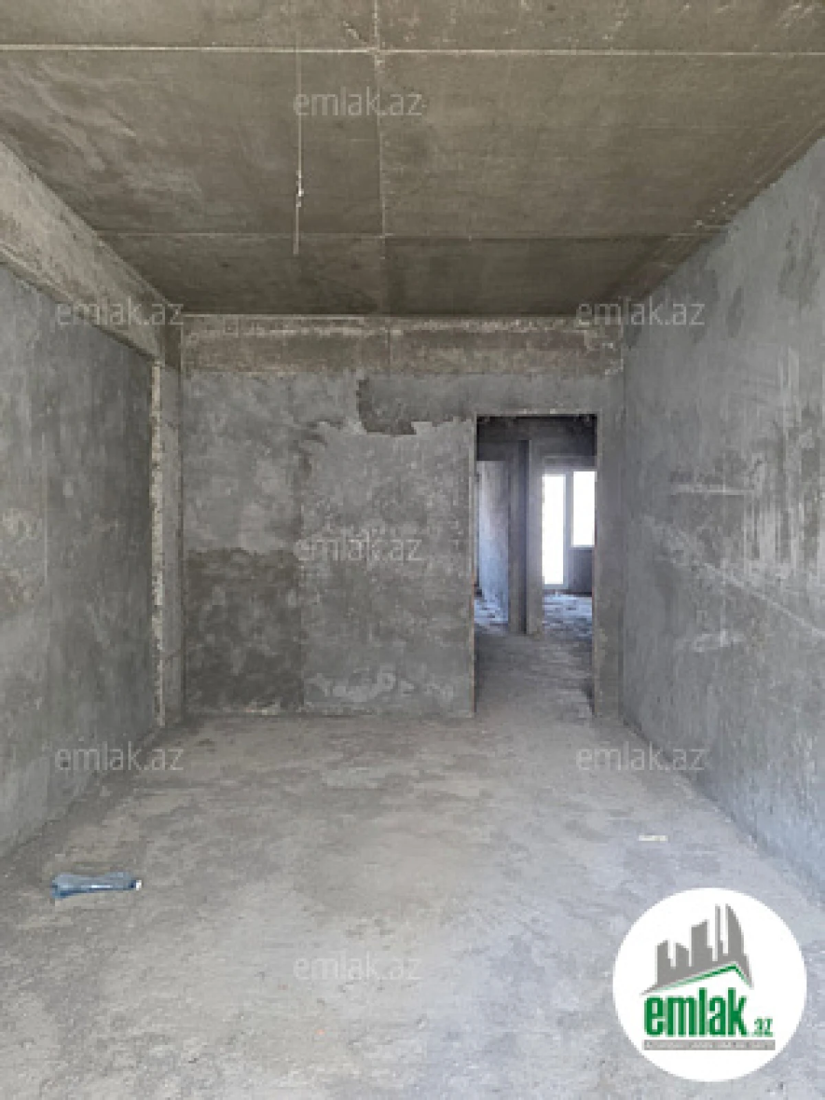 Satılır 3 otaqlı yeni tikili 110 m²