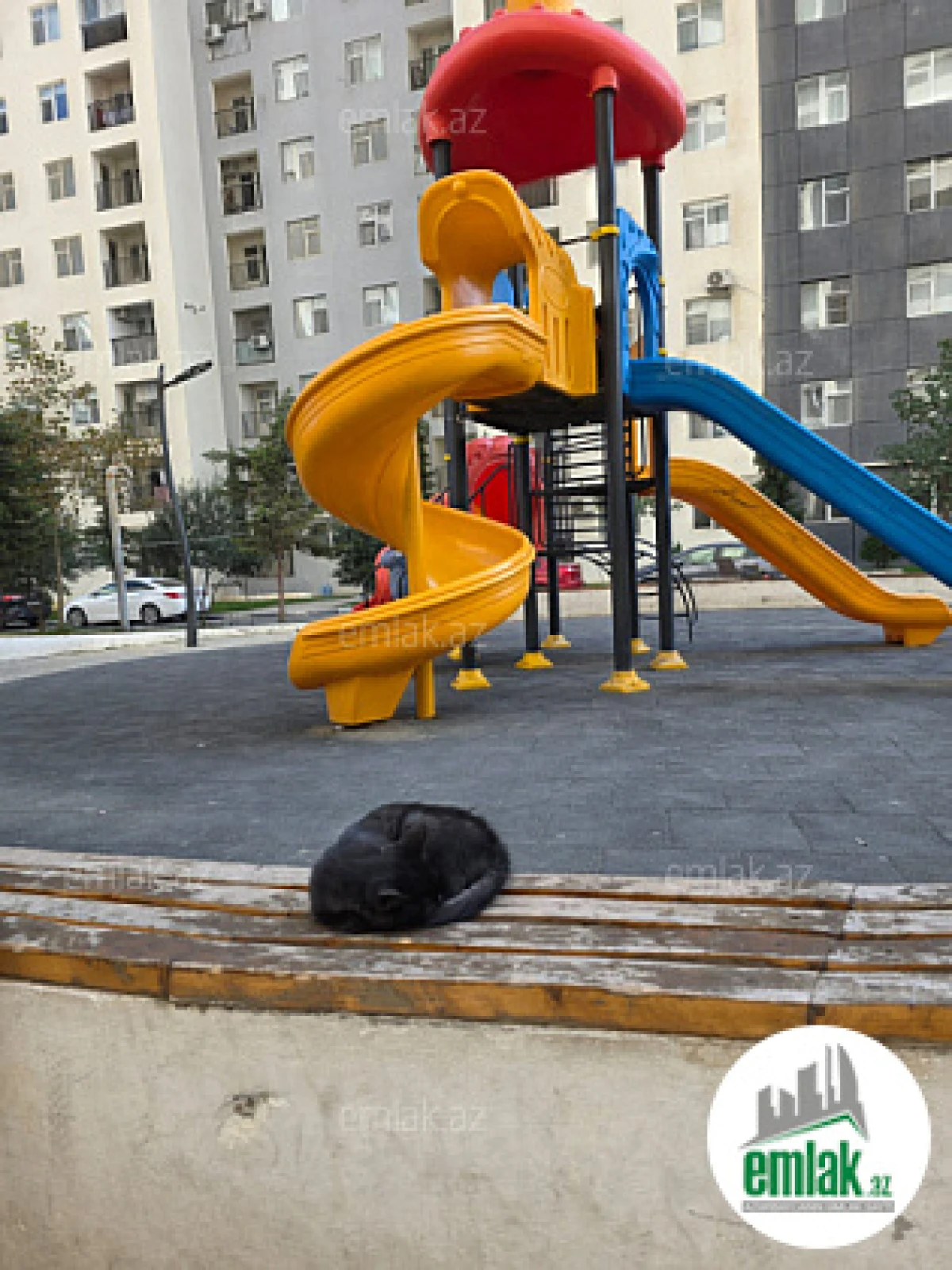 Satılır 3 otaqlı yeni tikili 110 m²