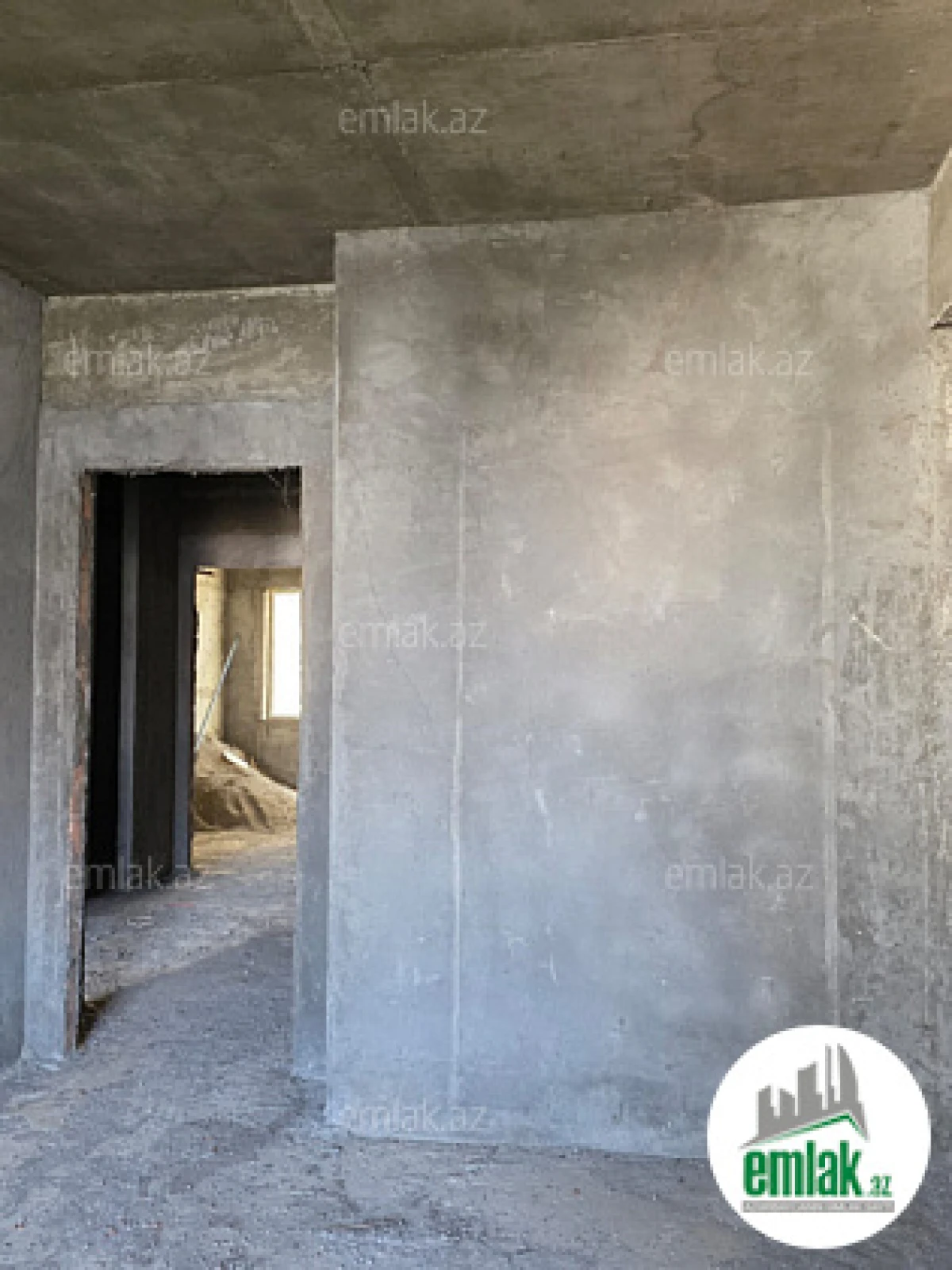 Satılır 3 otaqlı yeni tikili 110 m²