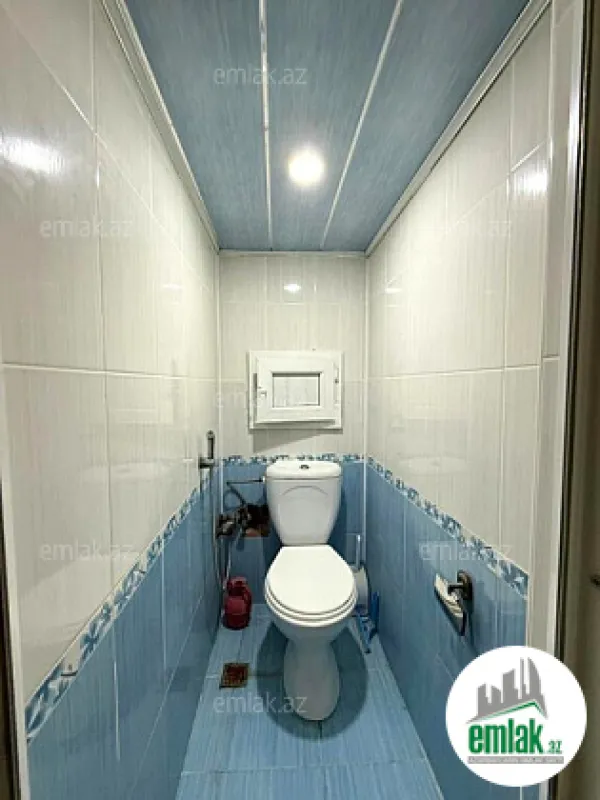 Satılır 3 otaqlı köhnə tikili 100 m²