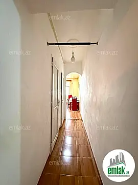 Satılır 3 otaqlı köhnə tikili 100 m²