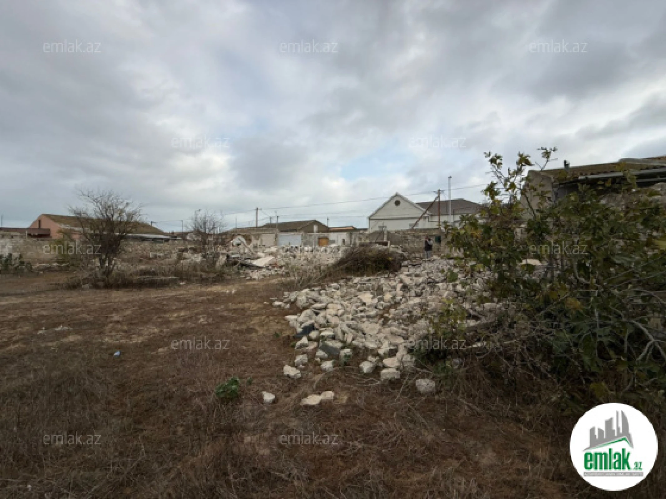 Satılır torpaq sahəsi 4 m²