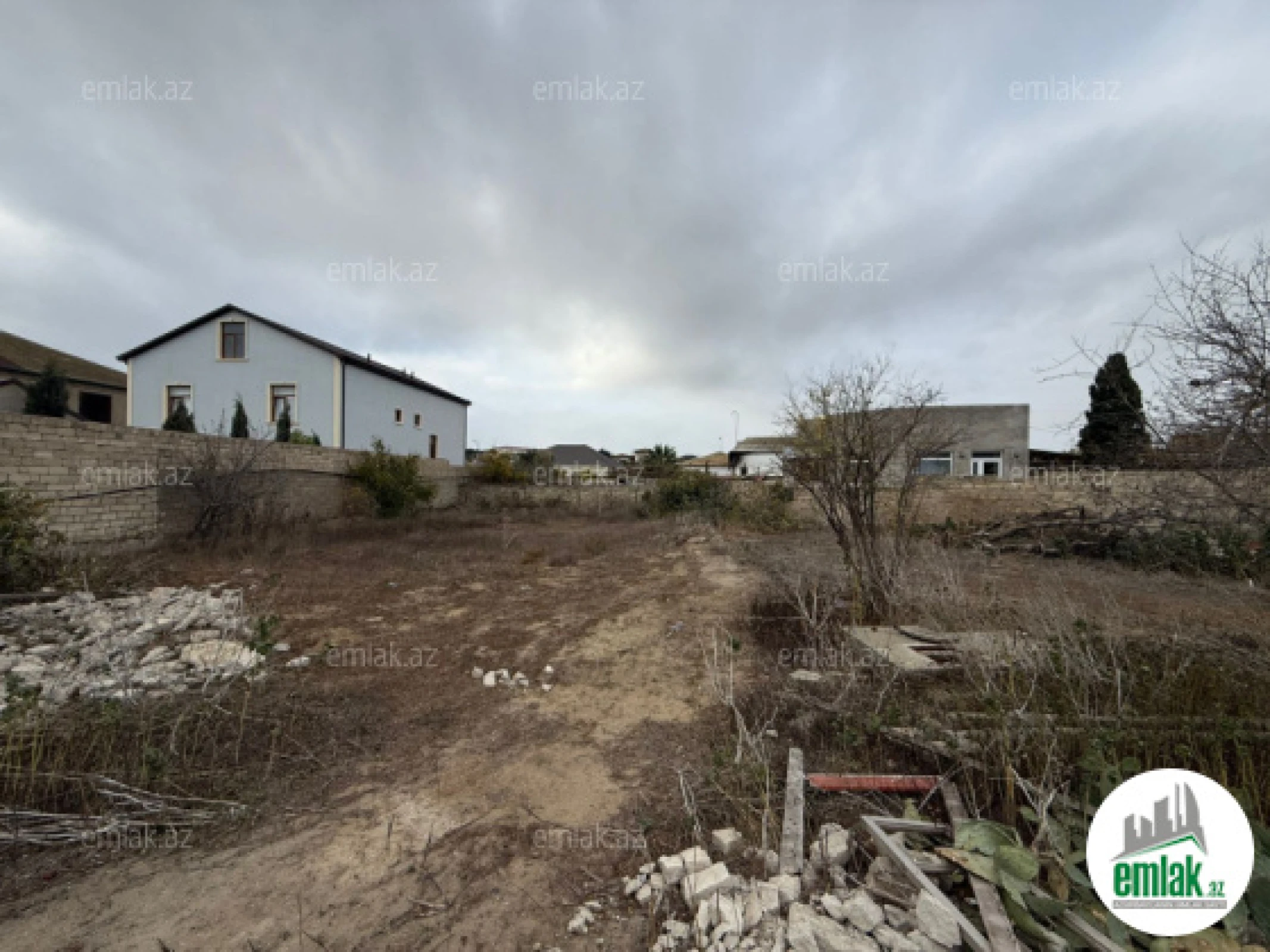 Satılır torpaq sahəsi 4 m²