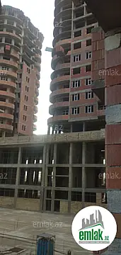 Satılır 2 otaqlı yeni tikili 83 m²