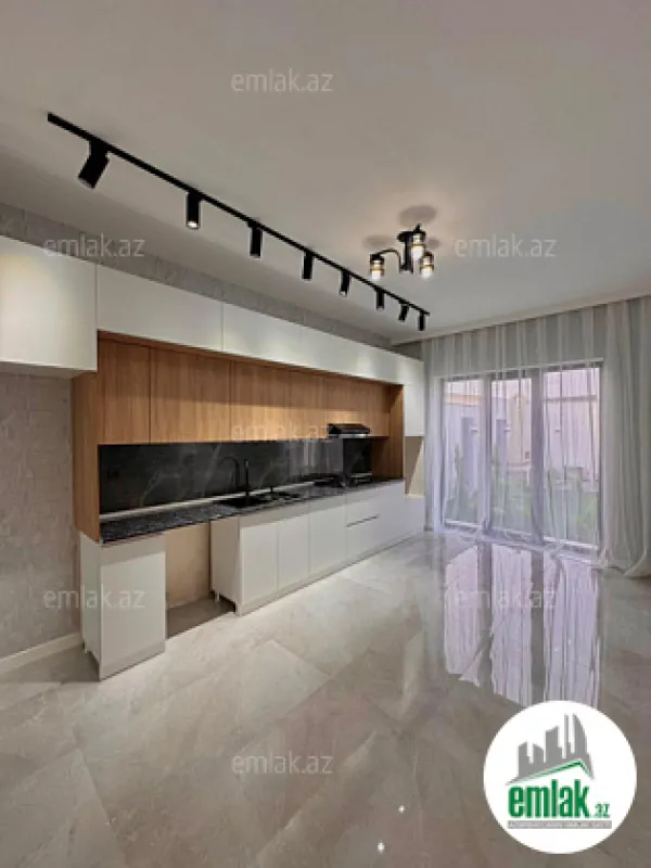 Satılır 4 otaqlı mənzil 170 m²