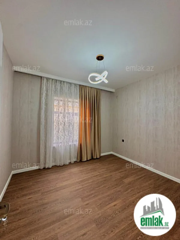 Satılır 4 otaqlı mənzil 170 m²