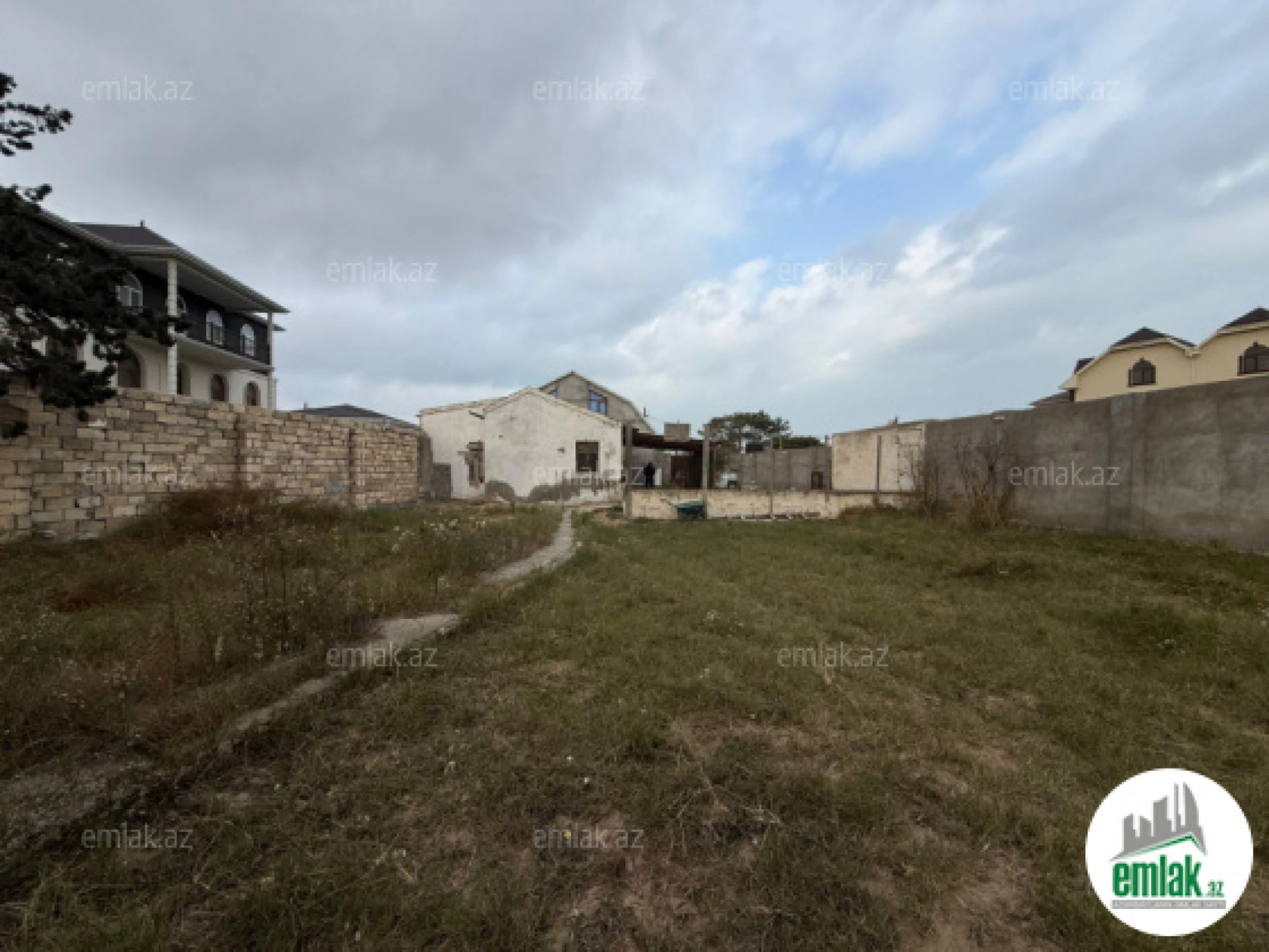 Satılır torpaq sahəsi 12 m²