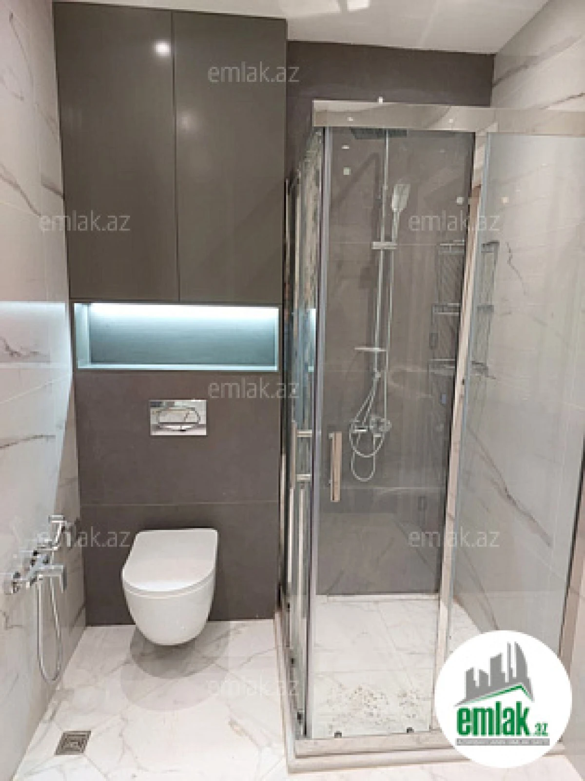 Satılır 4 otaqlı yeni tikili 140 m²