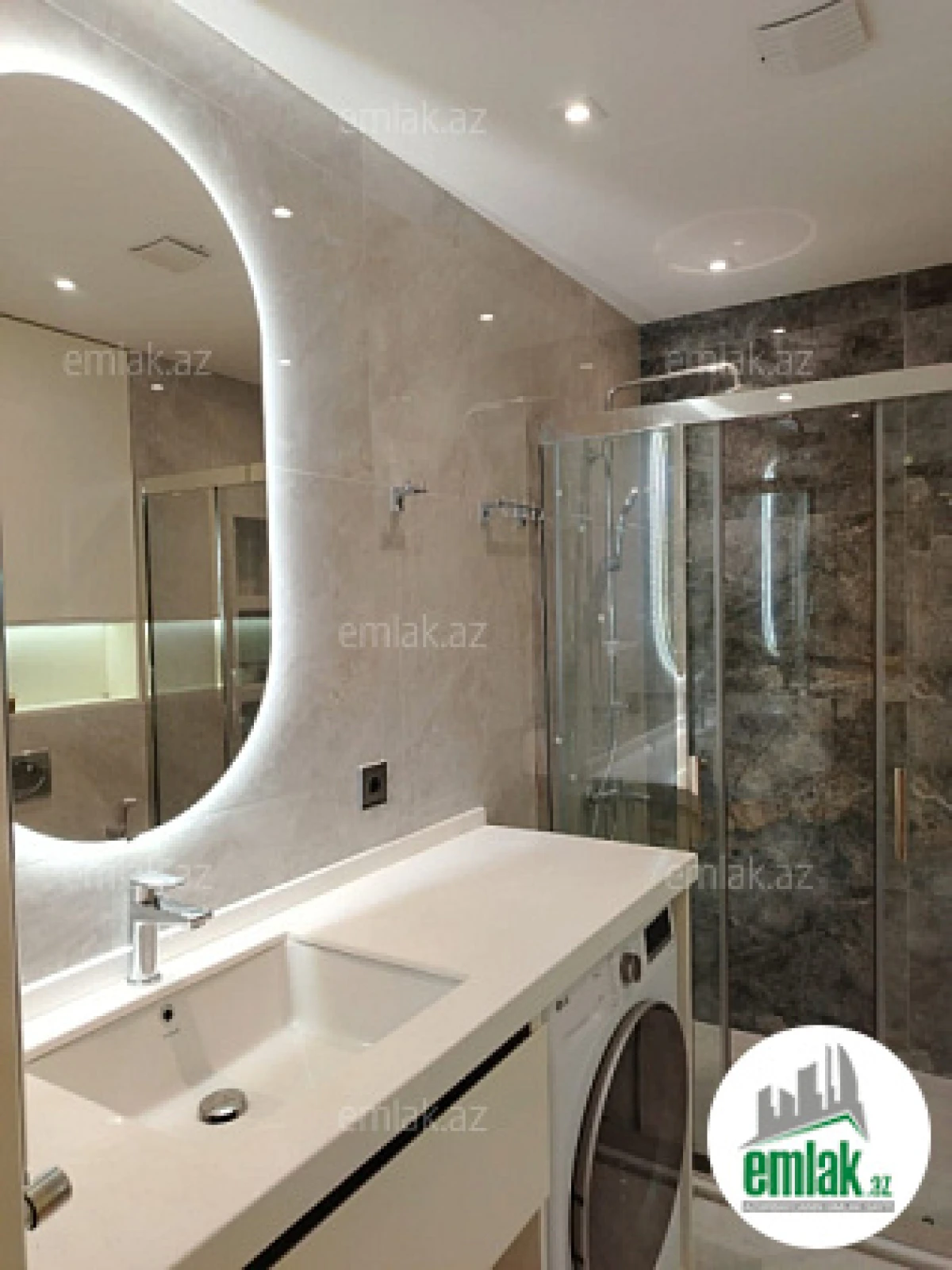 Satılır 4 otaqlı yeni tikili 140 m²