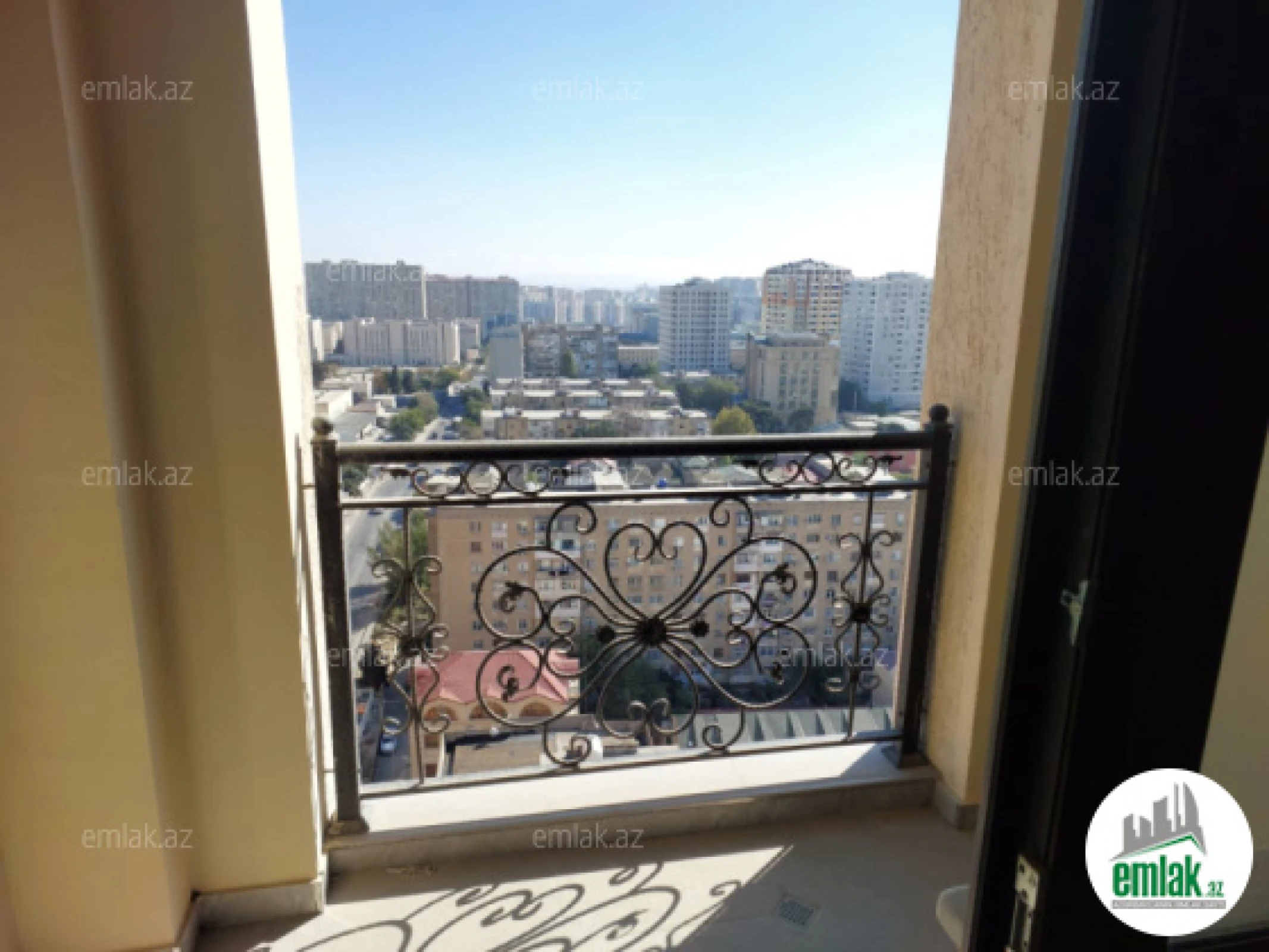 Satılır 4 otaqlı yeni tikili 140 m²