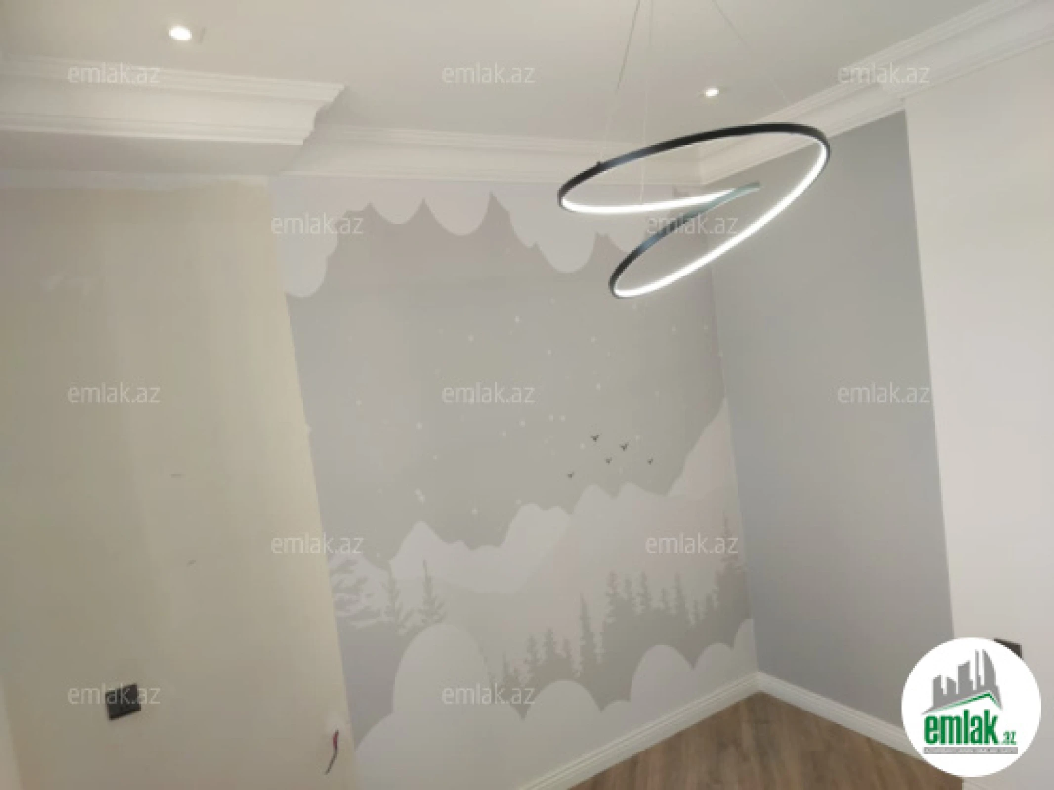 Satılır 4 otaqlı yeni tikili 140 m²