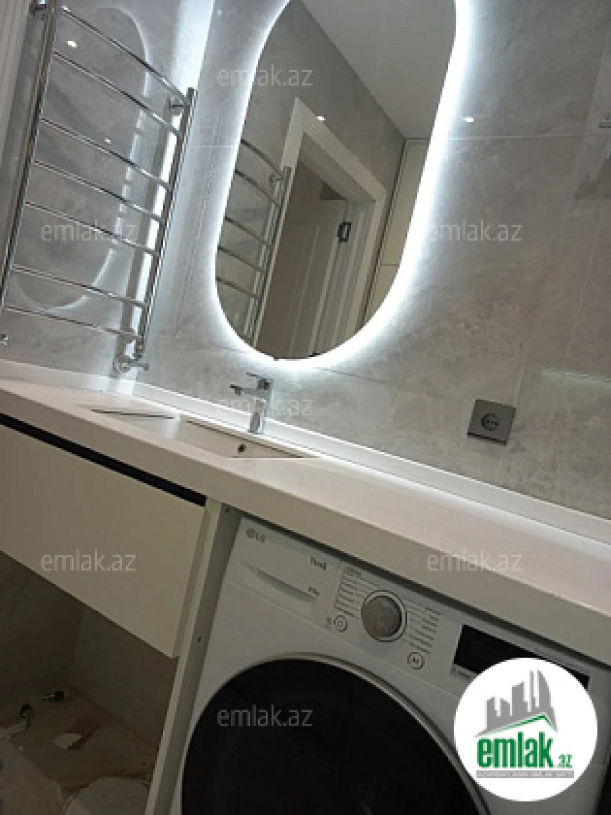 Satılır 4 otaqlı yeni tikili 140 m²