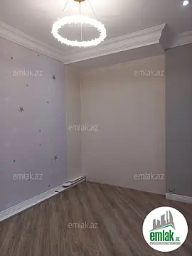 Satılır 4 otaqlı yeni tikili 140 m²