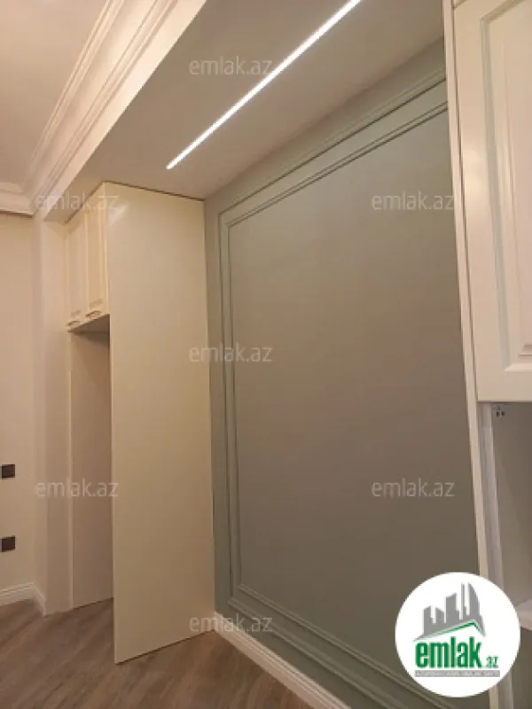 Satılır 4 otaqlı yeni tikili 140 m²
