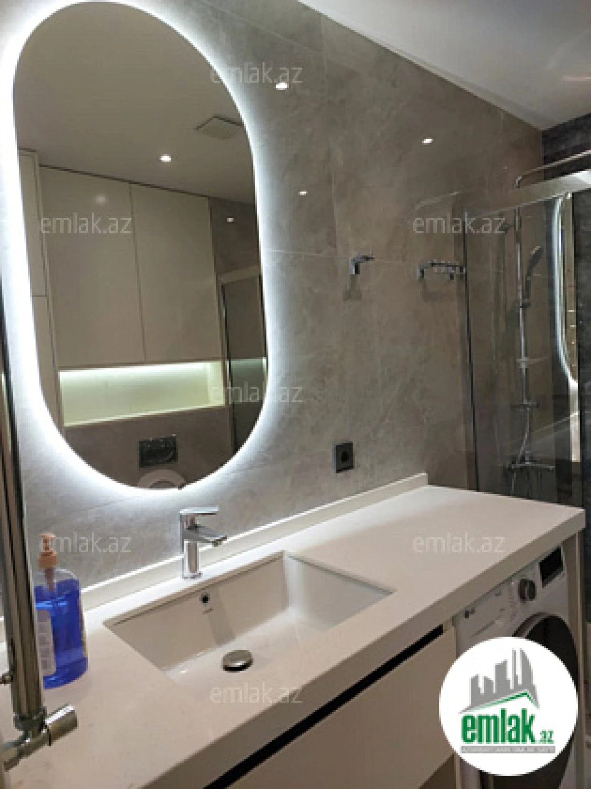 Satılır 4 otaqlı yeni tikili 140 m²