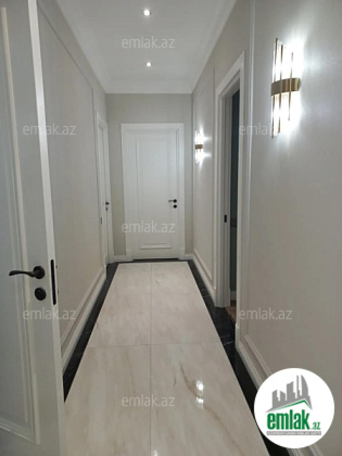 Satılır 4 otaqlı yeni tikili 140 m²