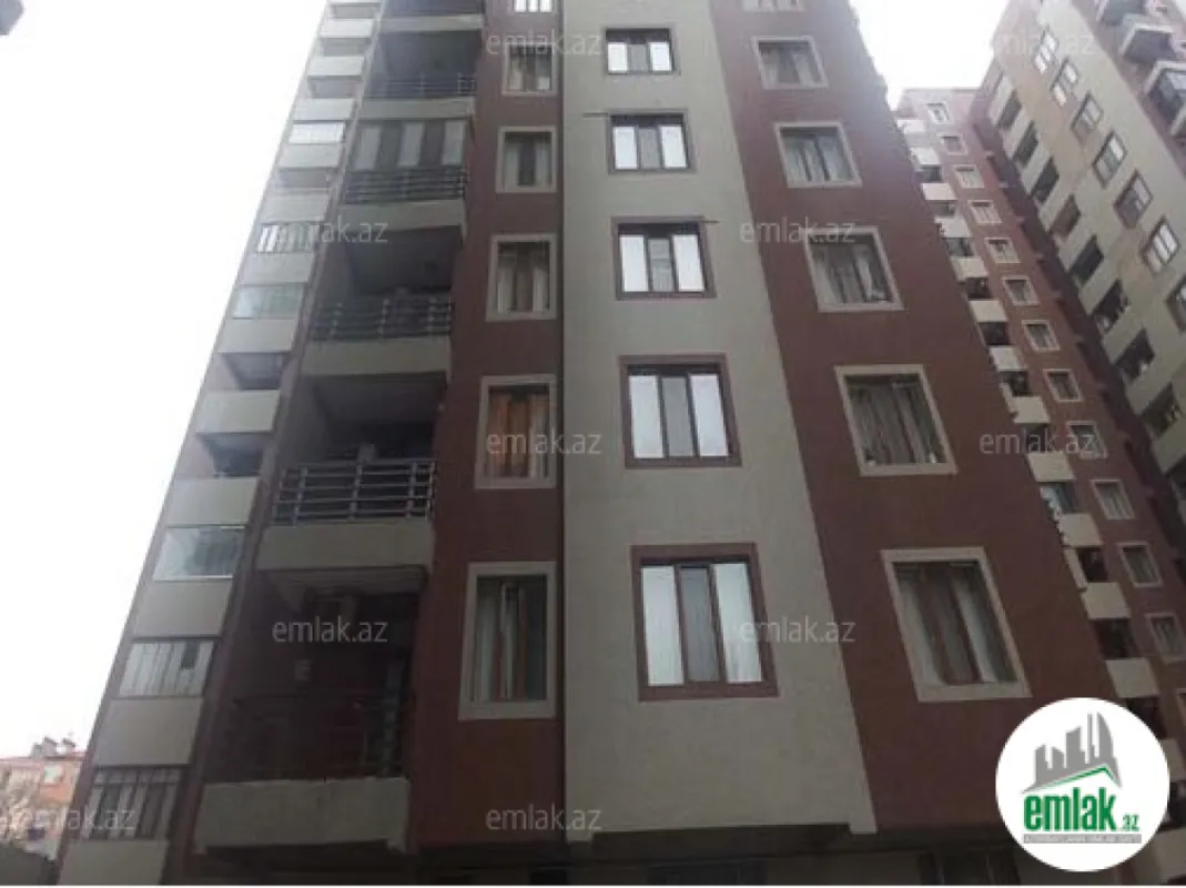 Satılır 3 otaqlı obyekt 242.3 m²