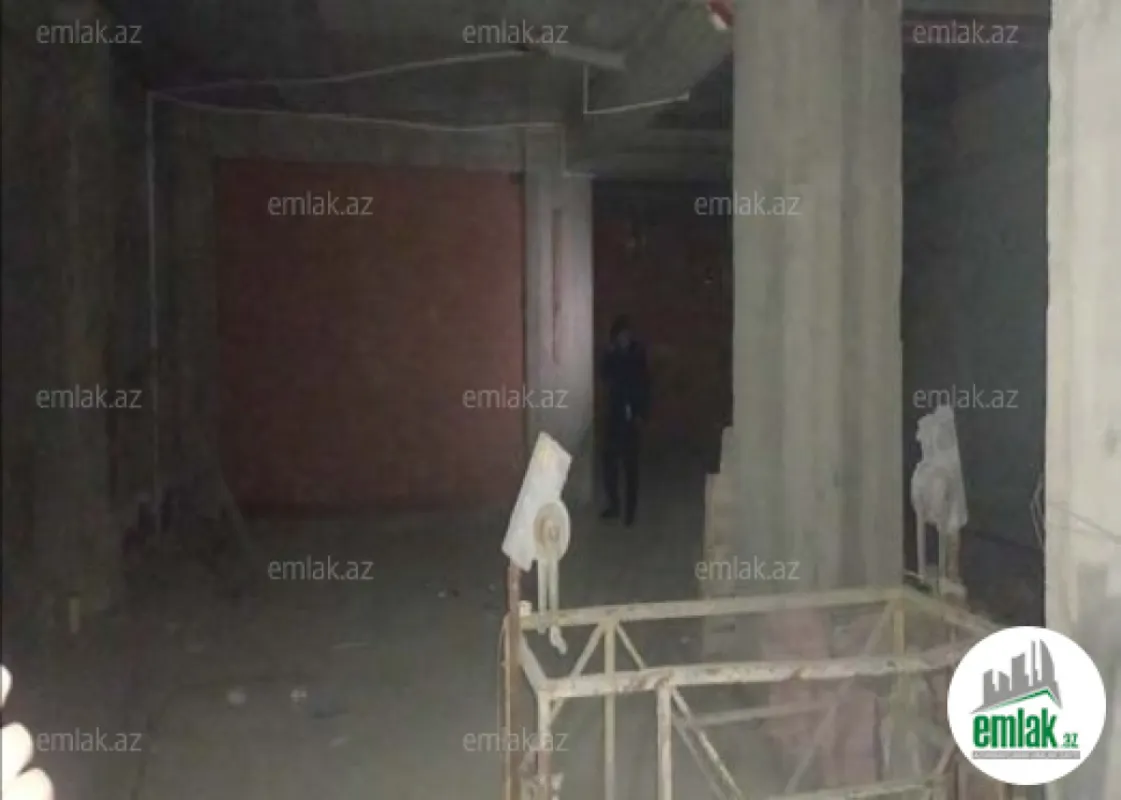 Satılır 3 otaqlı obyekt 242.3 m²